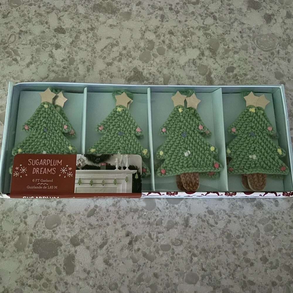 “New” Sugarplum Dreams Christmas Trees 6 ft Garland